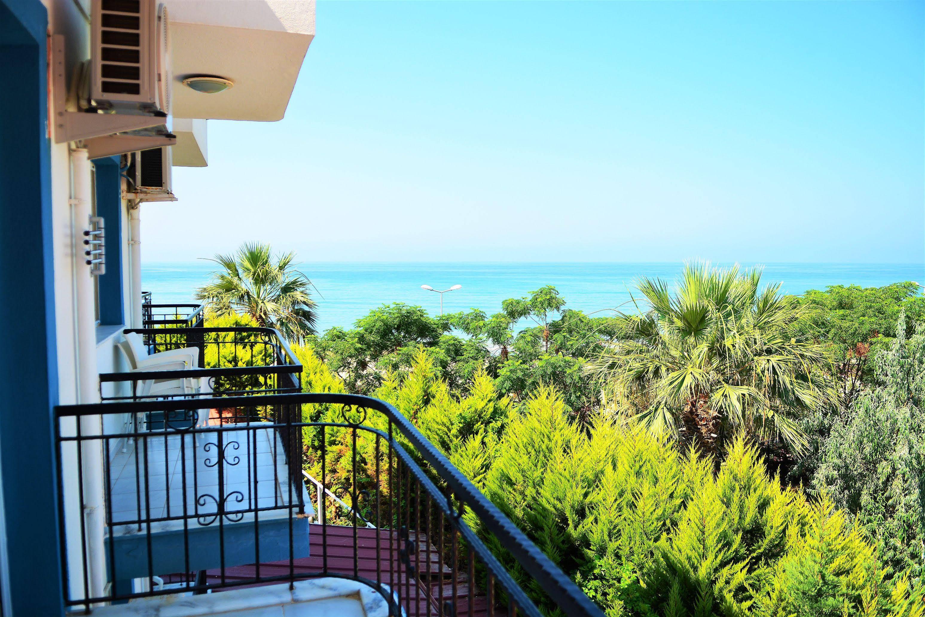 Gumuldur Mavi Deniz Hotel Екстер'єр фото