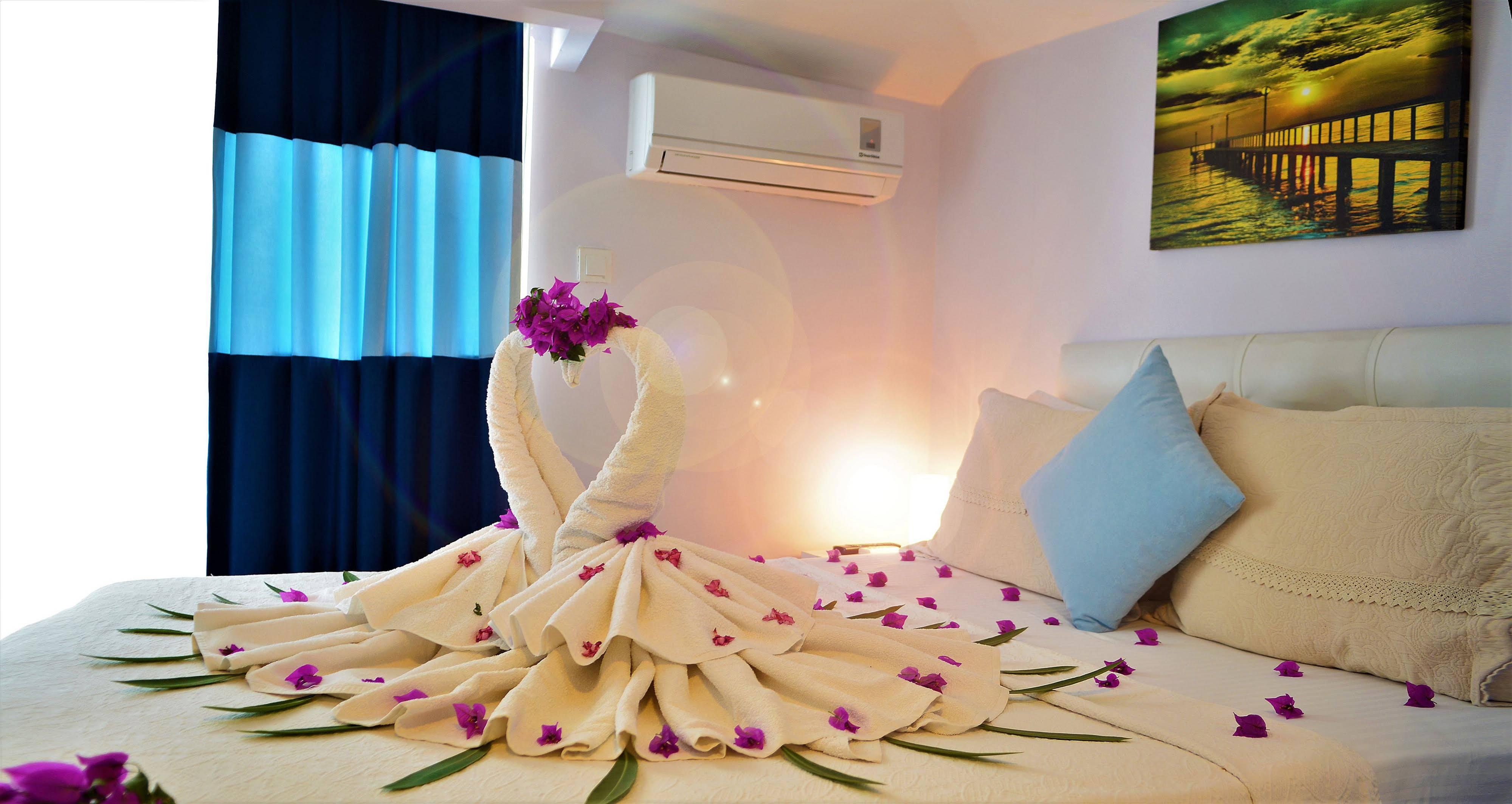 Gumuldur Mavi Deniz Hotel Екстер'єр фото