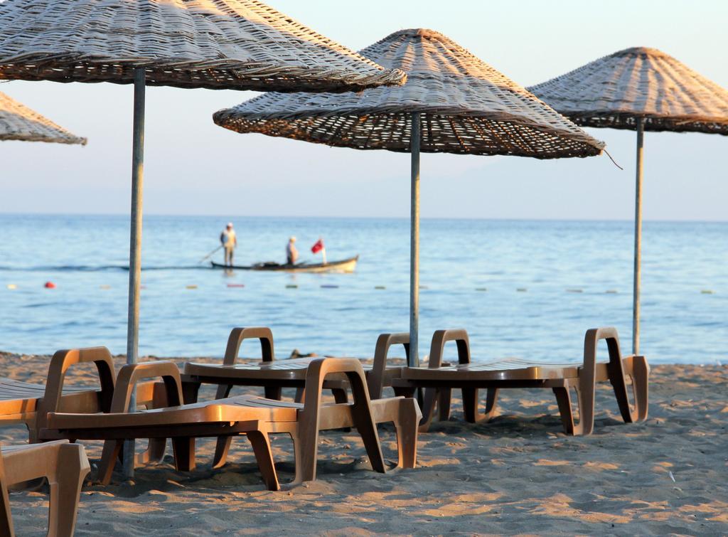 Gumuldur Mavi Deniz Hotel Екстер'єр фото